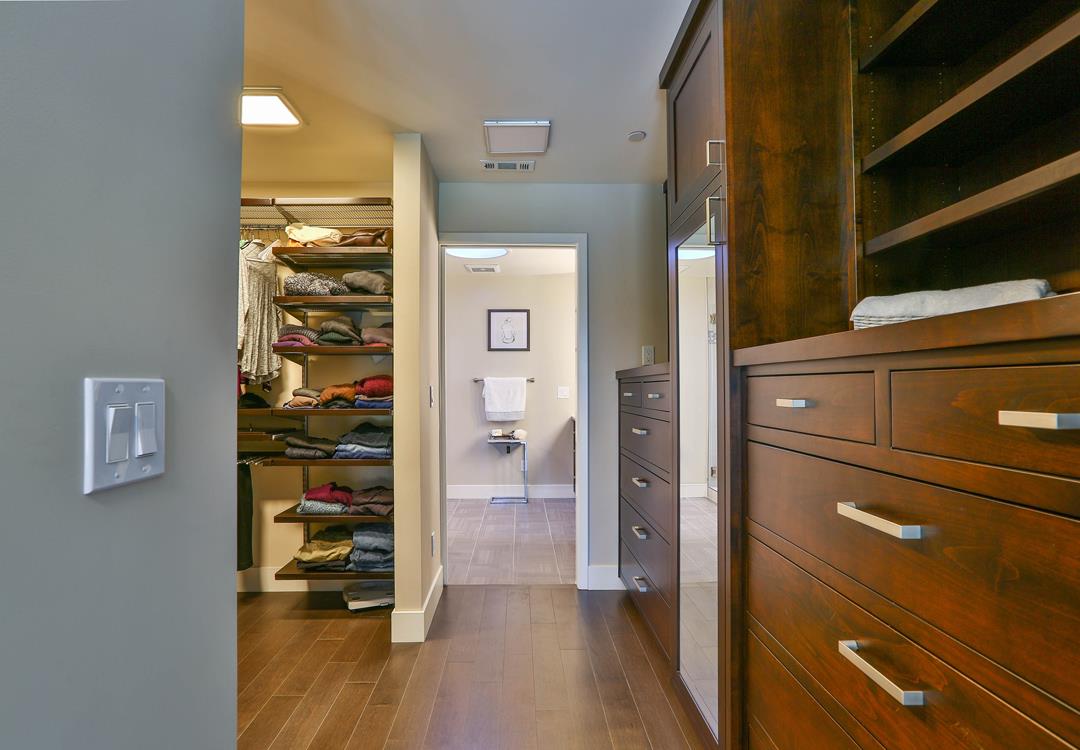 103 Arbuelo Way Los Altos, CA 94022 - Photo 23 of 45