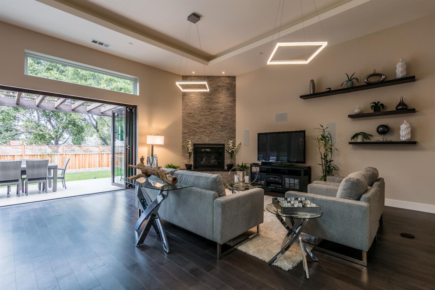 103 Arbuelo Way Los Altos, CA 94022 - Photo 8 of 45