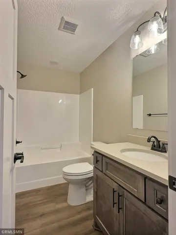 $439,900 | 810 Morrison Avenue Northwest, Annandale, MN 55302