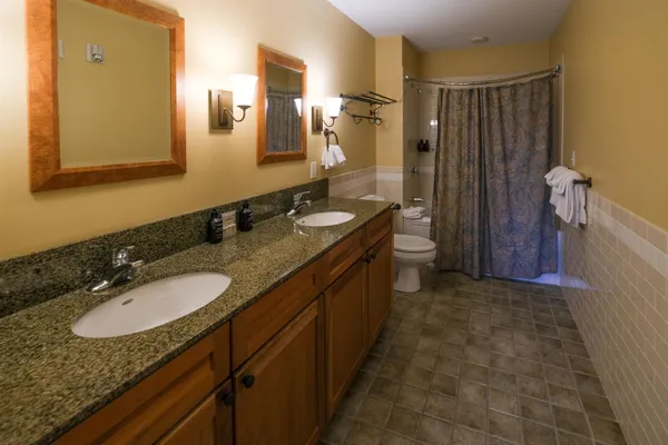 $100,000 | 606-608 Qii Jackson Gore Adams House, Unit 606/608 QII, Ludlow, VT 05149