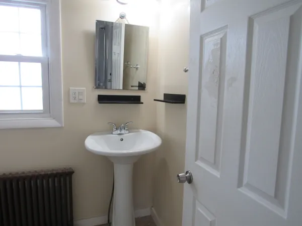 $565,000 | 30 Longwood Avenue, Manchester, NH 03109