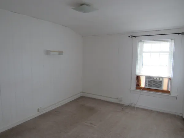 $565,000 | 30 Longwood Avenue, Manchester, NH 03109