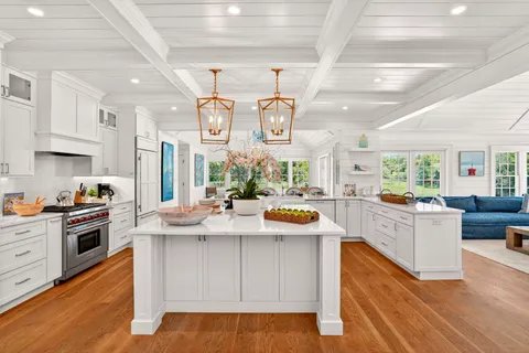 $9,495,000 | 29 Slough Cove Road, Edgartown, MA 02539