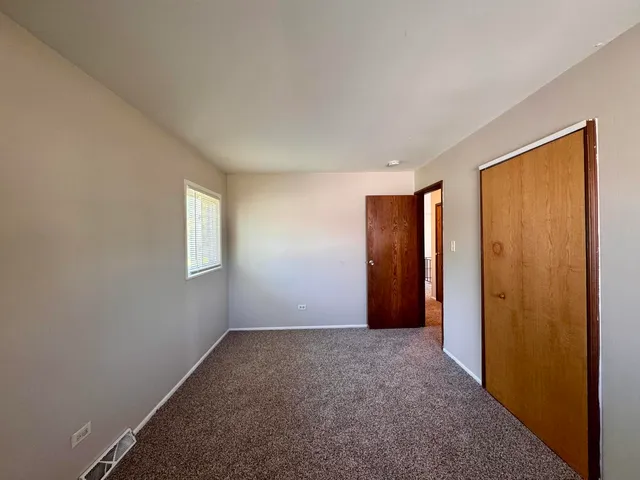 $209,000 | 51 North Pine Lane, Glenwood, IL 60425