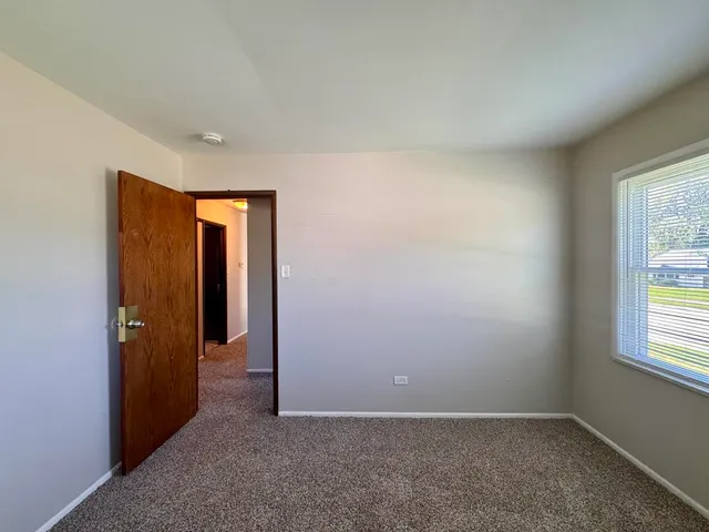 $209,000 | 51 North Pine Lane, Glenwood, IL 60425