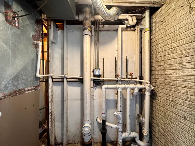 $209,000 | 51 North Pine Lane, Glenwood, IL 60425