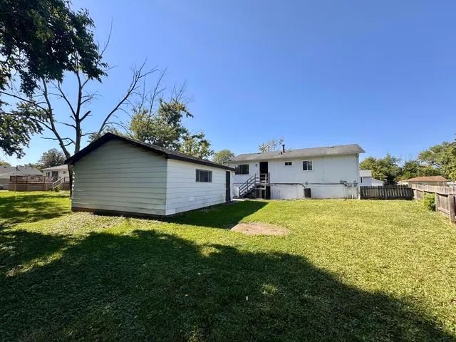 $209,000 | 51 North Pine Lane, Glenwood, IL 60425