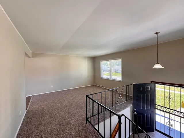 $209,000 | 51 North Pine Lane, Glenwood, IL 60425