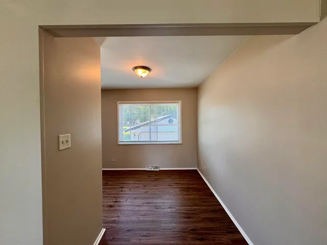 $209,000 | 51 North Pine Lane, Glenwood, IL 60425