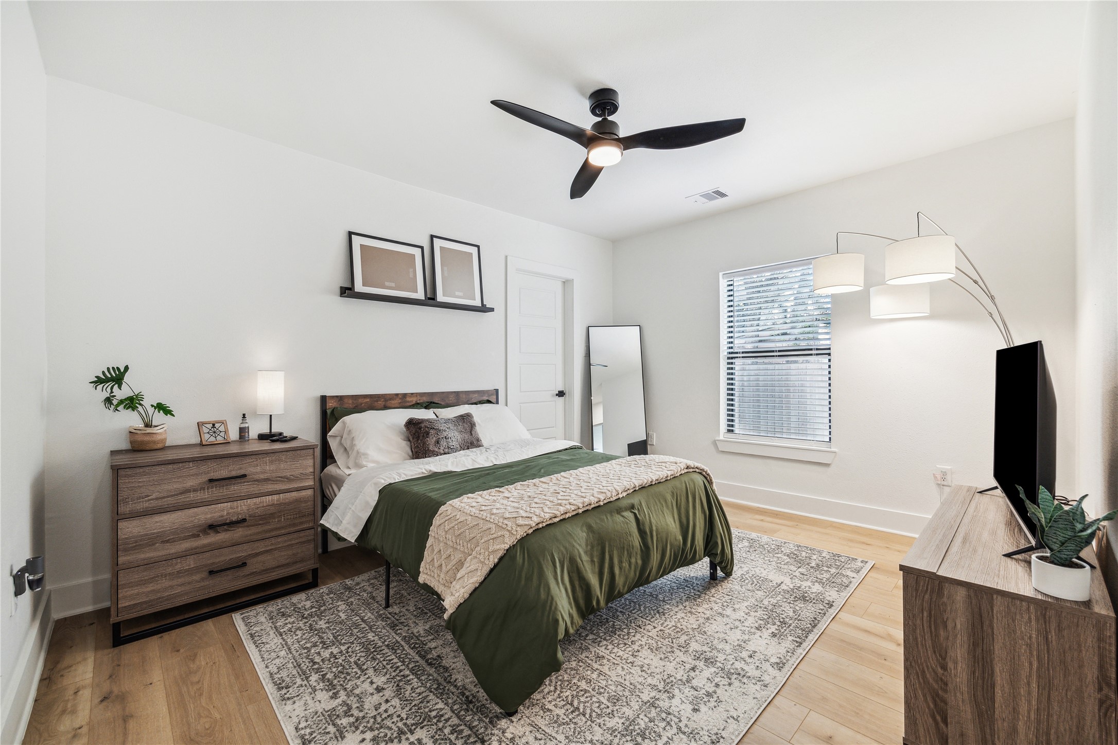 4603 Farmer Street Houston, TX 77020 - Photo 7 of 10