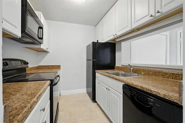 $209,999 | 4281 West McNab Road, Unit 16, Pompano Beach, FL 33069