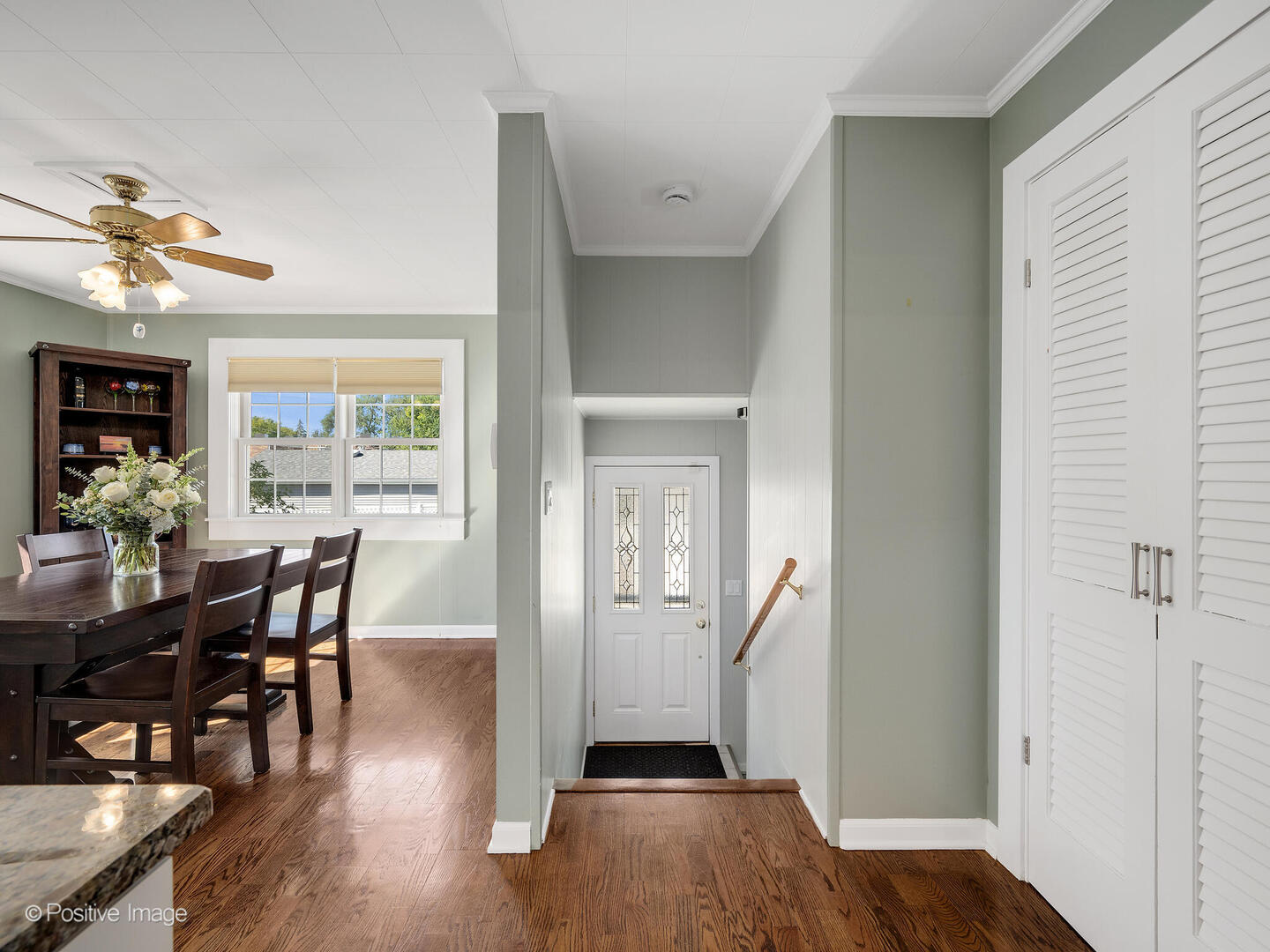 182 Hale Street Elmhurst, IL 60126 - Photo 11 of 30