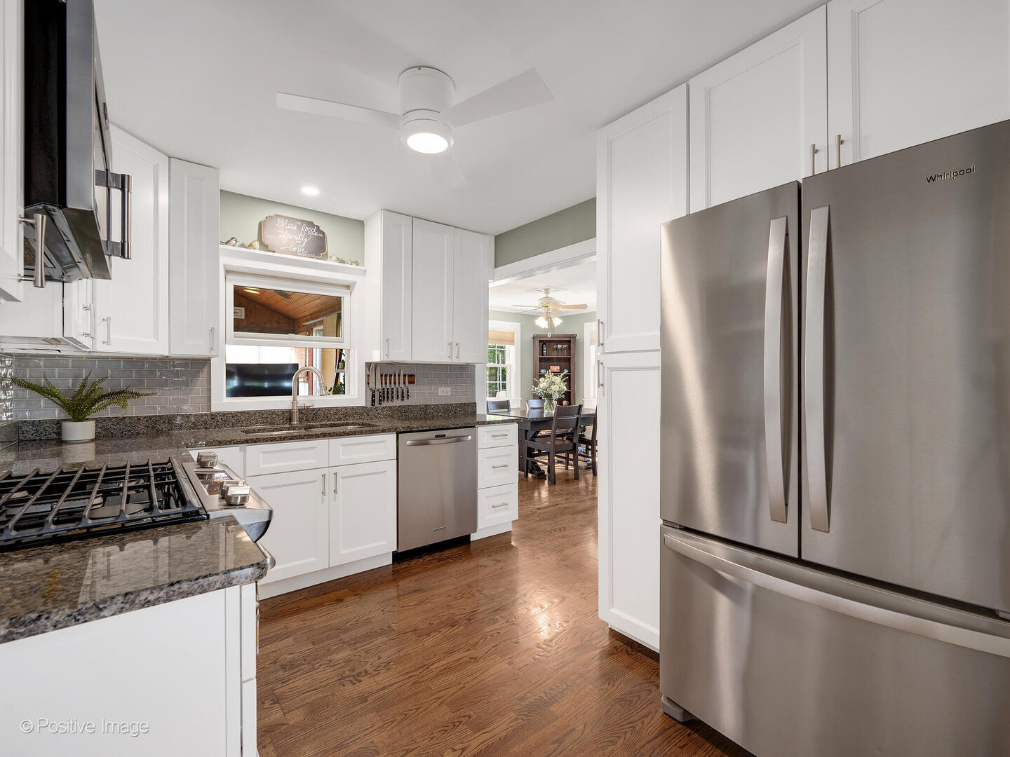 182 Hale Street Elmhurst, IL 60126 - Photo 12 of 30