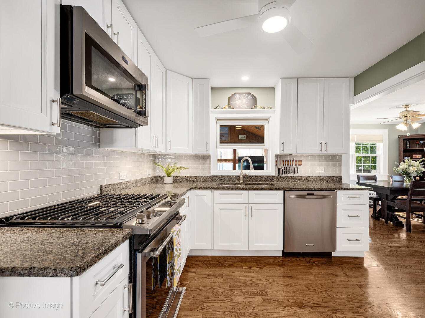 182 Hale Street Elmhurst, IL 60126 - Photo 13 of 30