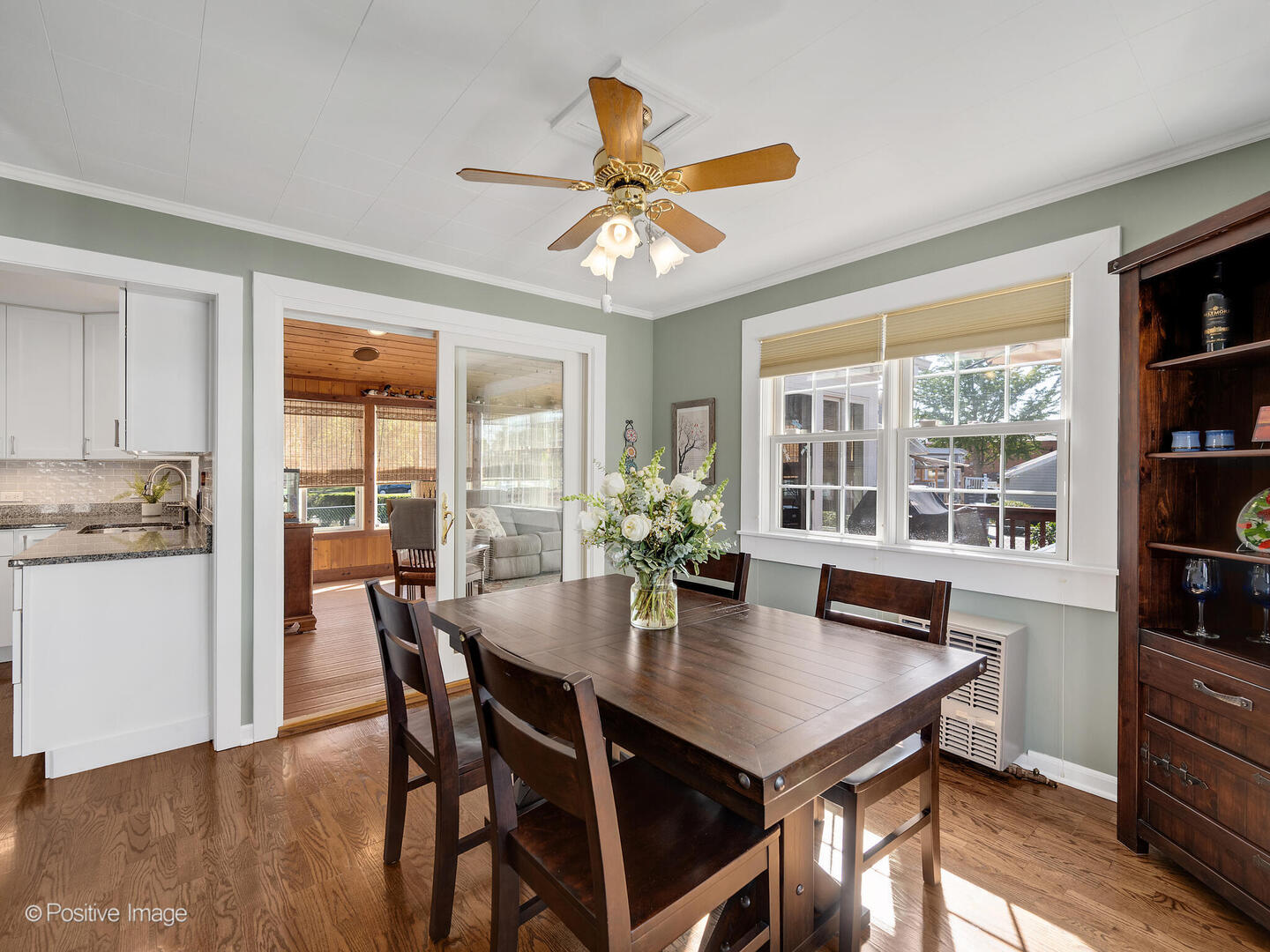 182 Hale Street Elmhurst, IL 60126 - Photo 10 of 30