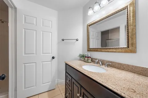 $1,395,000 | 17325 1/2 San Jose Street, Granada Hills, CA 91344