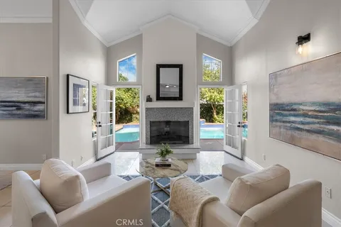 $1,395,000 | 17325 1/2 San Jose Street, Granada Hills, CA 91344