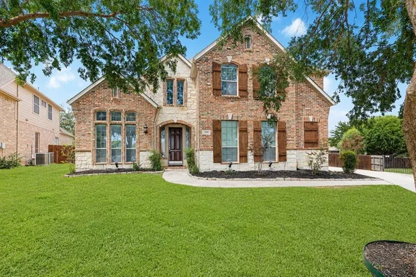 $799,999 | 700 Crown Court, Keller, TX 76248