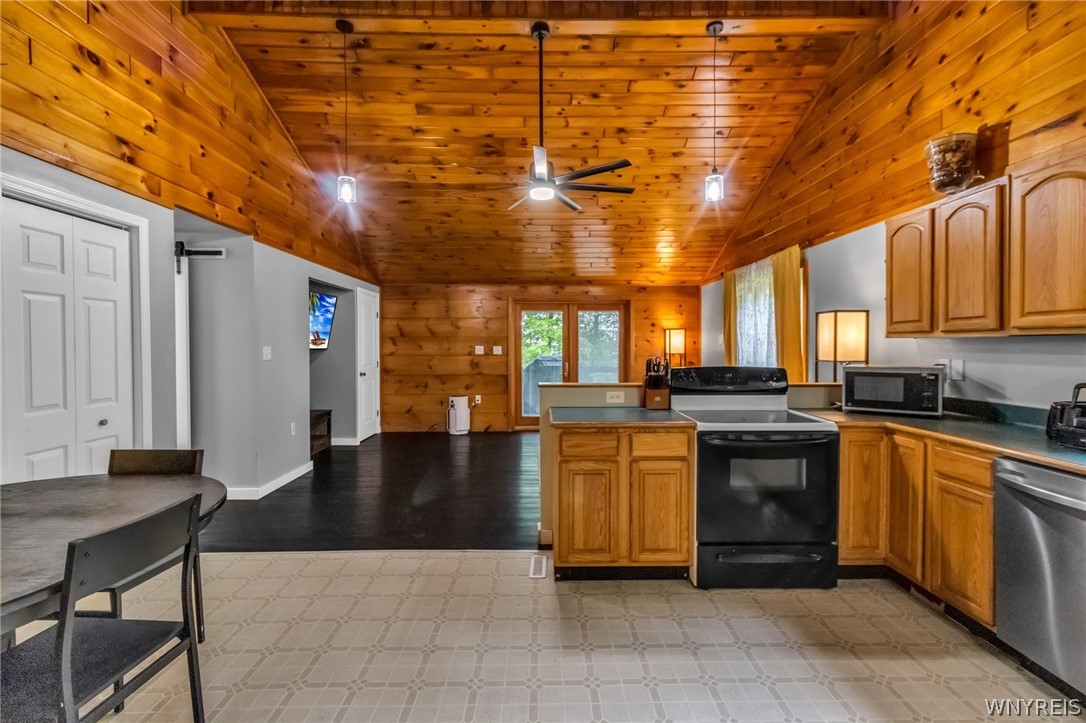 10588 Edies Road Springville, NY 14141 - Photo 26 of 49