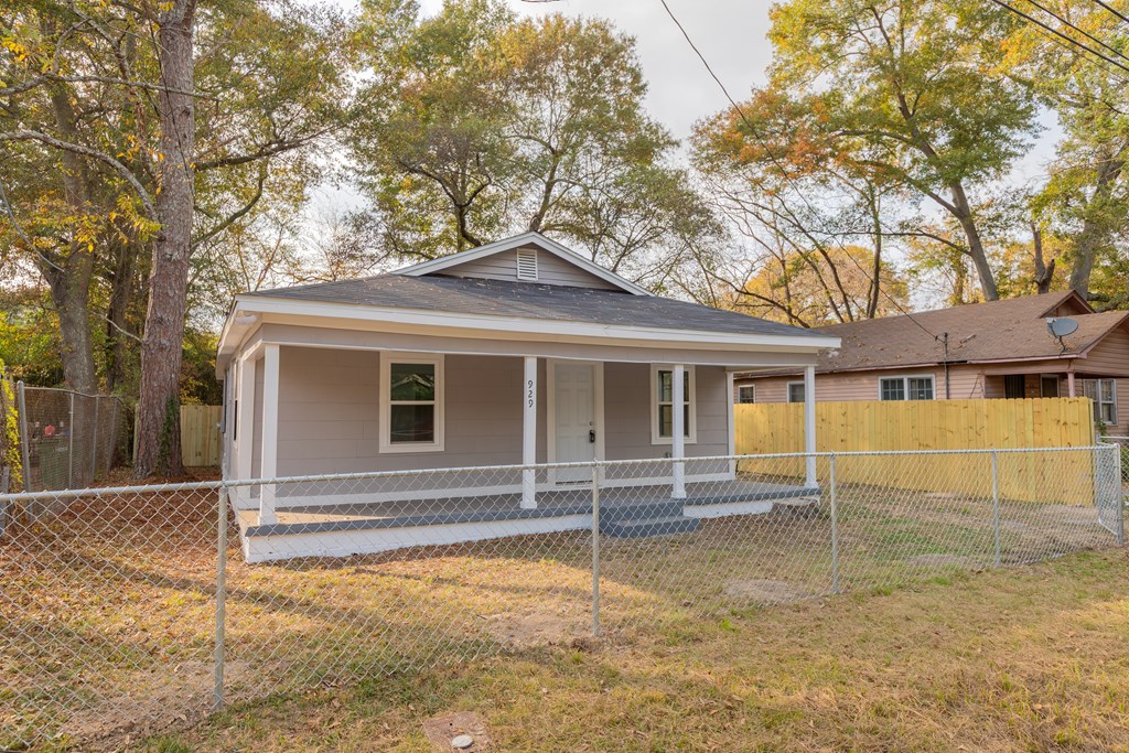 929 Winston Road Columbus, GA 31903 - Photo 3 of 17 Gallery Image 3