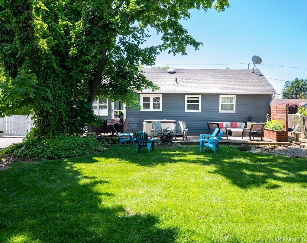 23 Martin Road South Bethpage, NY 11714 - Photo 20 of 24