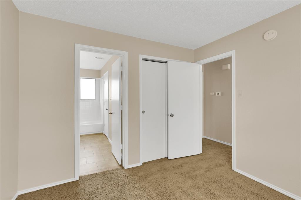 4325 Harvest Hill Road Carrollton, TX 75010 - Photo 15 of 23