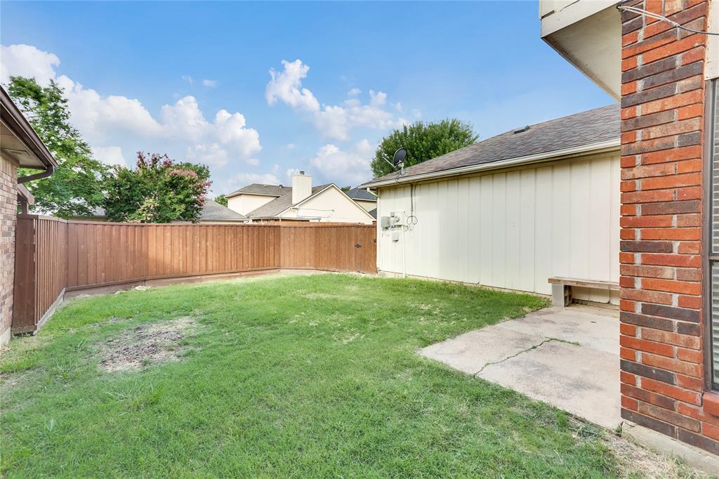 4325 Harvest Hill Road Carrollton, TX 75010 - Photo 23 of 23 Nice back yard and patio