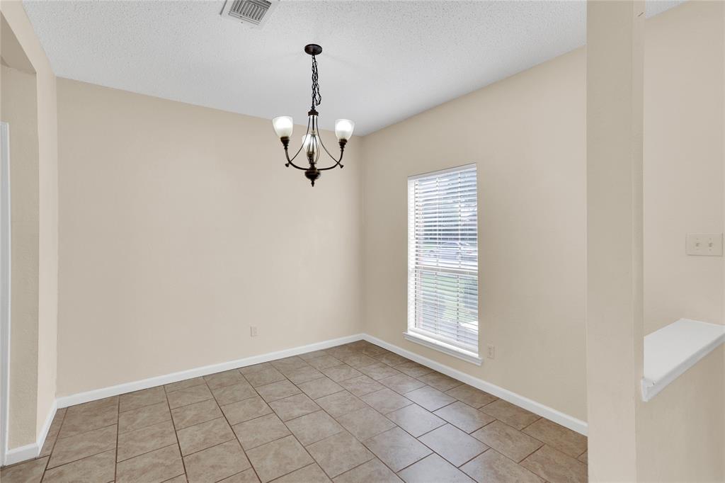 4325 Harvest Hill Road Carrollton, TX 75010 - Photo 4 of 23