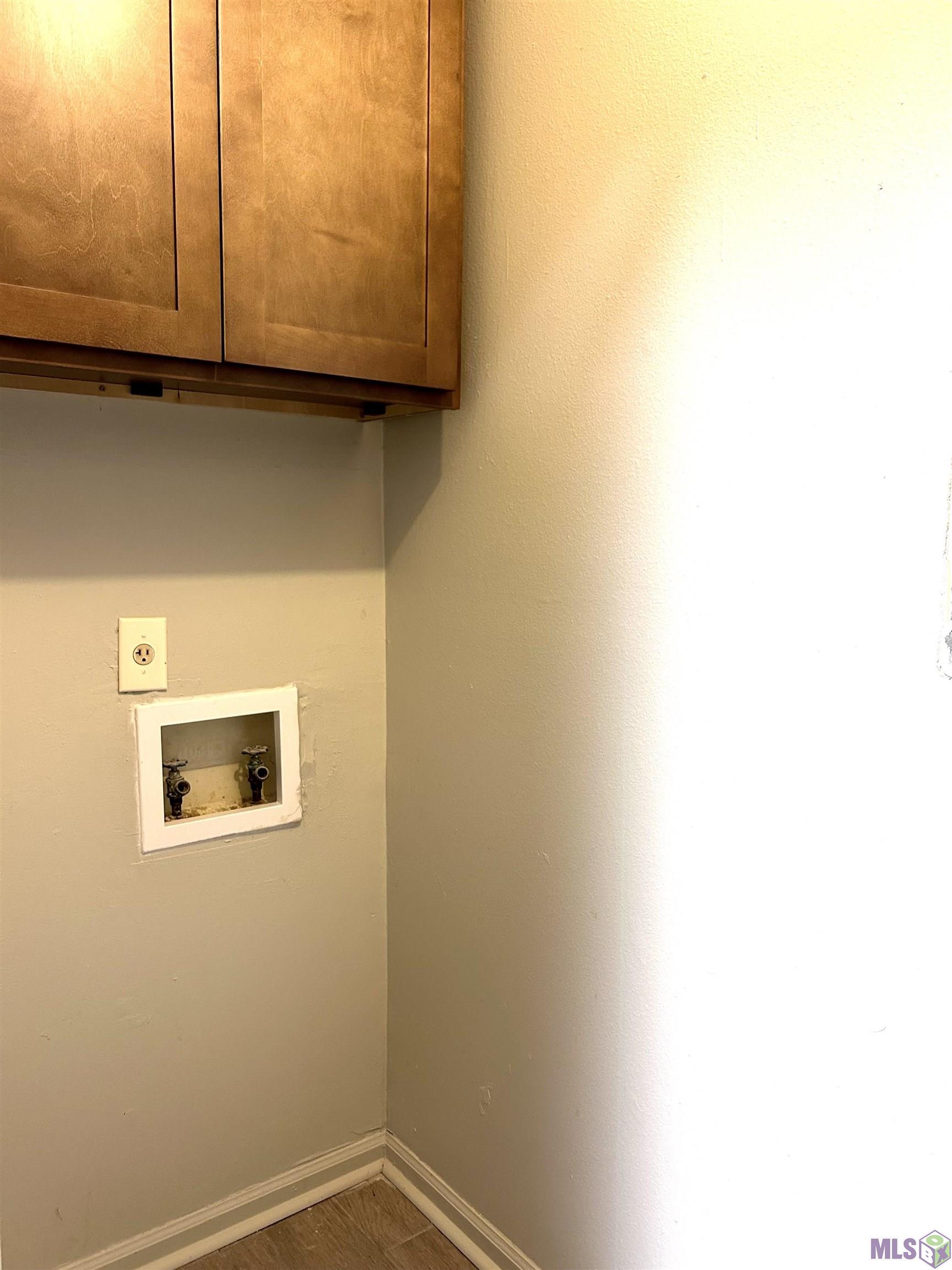 5230 Brightside View Drive Baton Rouge, LA 70820 - Photo 15 of 18 W/D hook up off Kit.