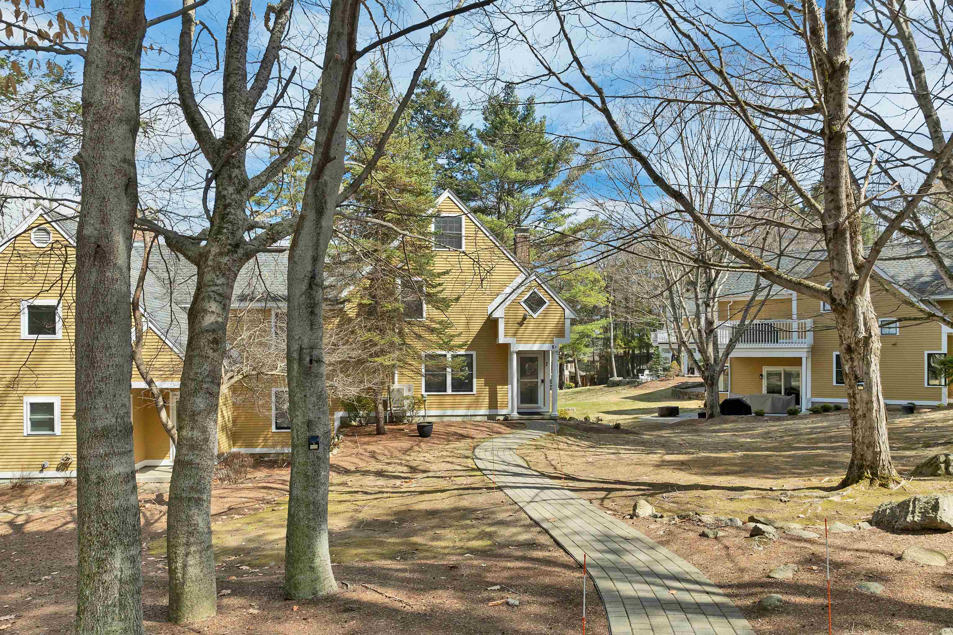 7 Windermere Road, Unit B Moultonborough, NH 03254 - Photo 2 of 61