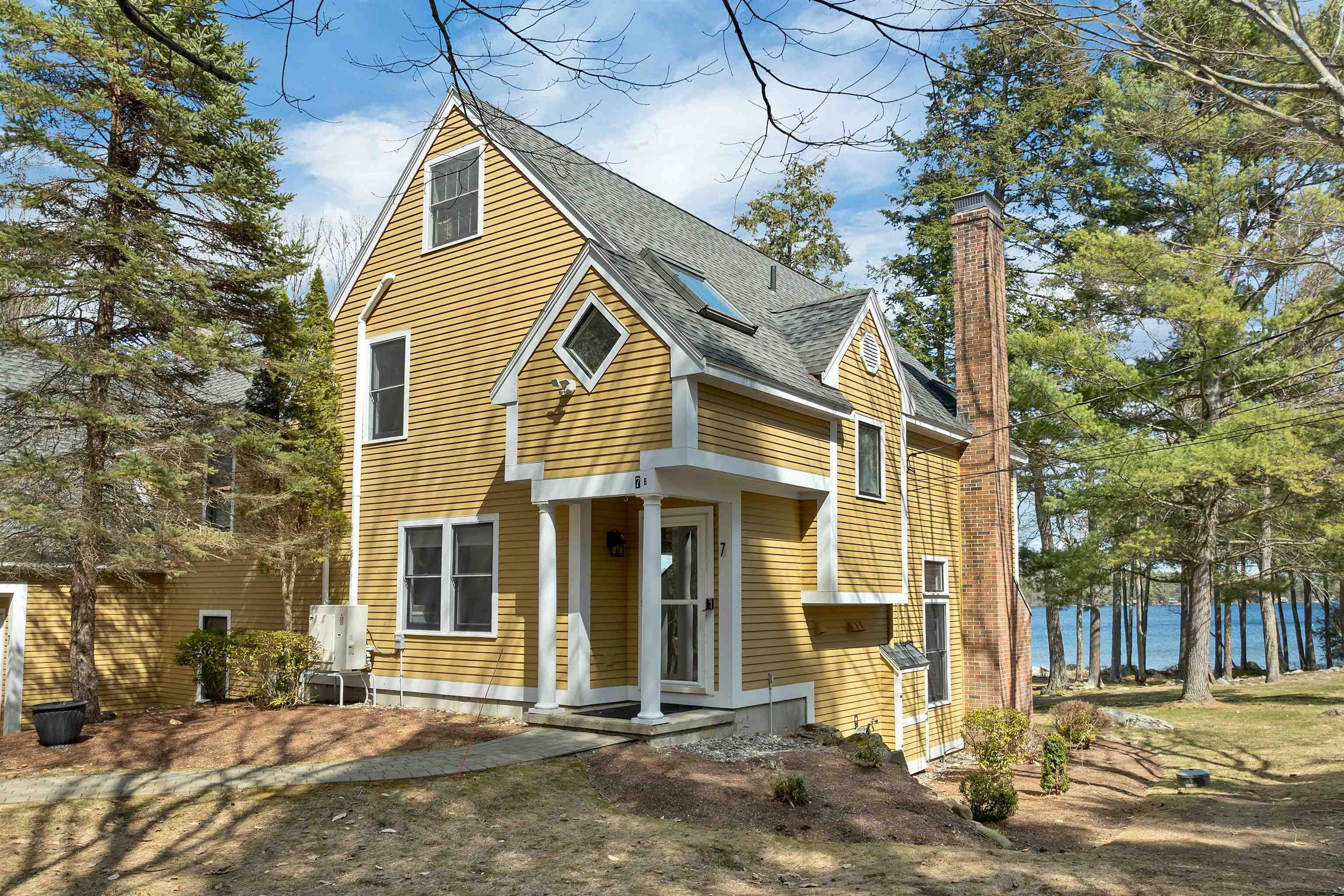 7 Windermere Road, Unit B Moultonborough, NH 03254 - Photo 3 of 61