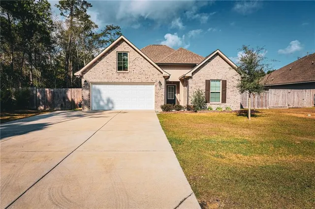 $255,000 | 26541 Choctaw Ridge Drive, Ponchatoula, LA 70454