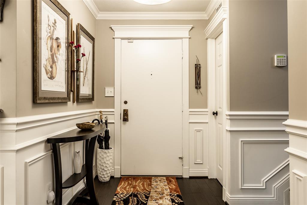 2215 Rome Drive Indianapolis, IN 46228 - Photo 2 of 29