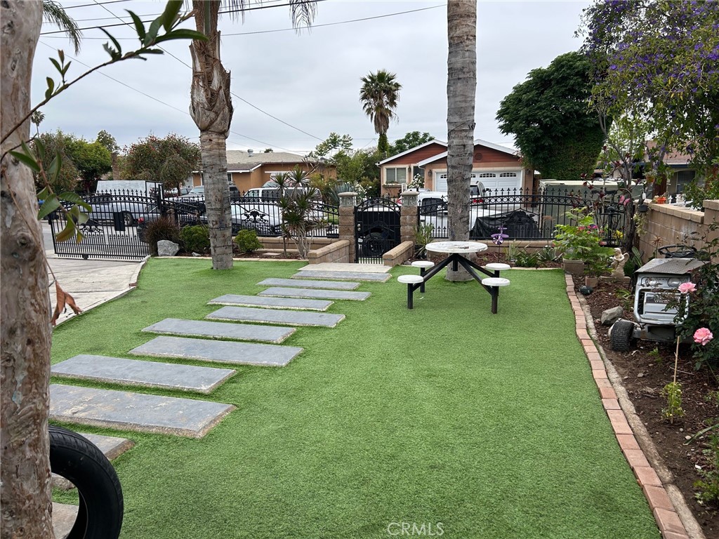 1214 E Street Corona, CA 92882 - Photo 1 of 28