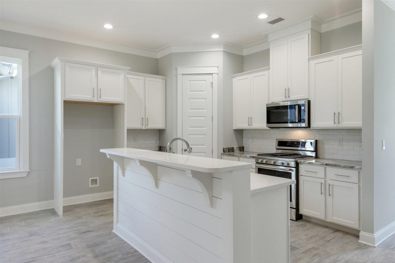 488 Orleans Street Gulf Shores, AL 36542 - Photo 4 of 28