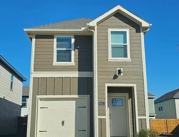 $2,100 | 6015 Pinion Trail, Princeton, TX 75407