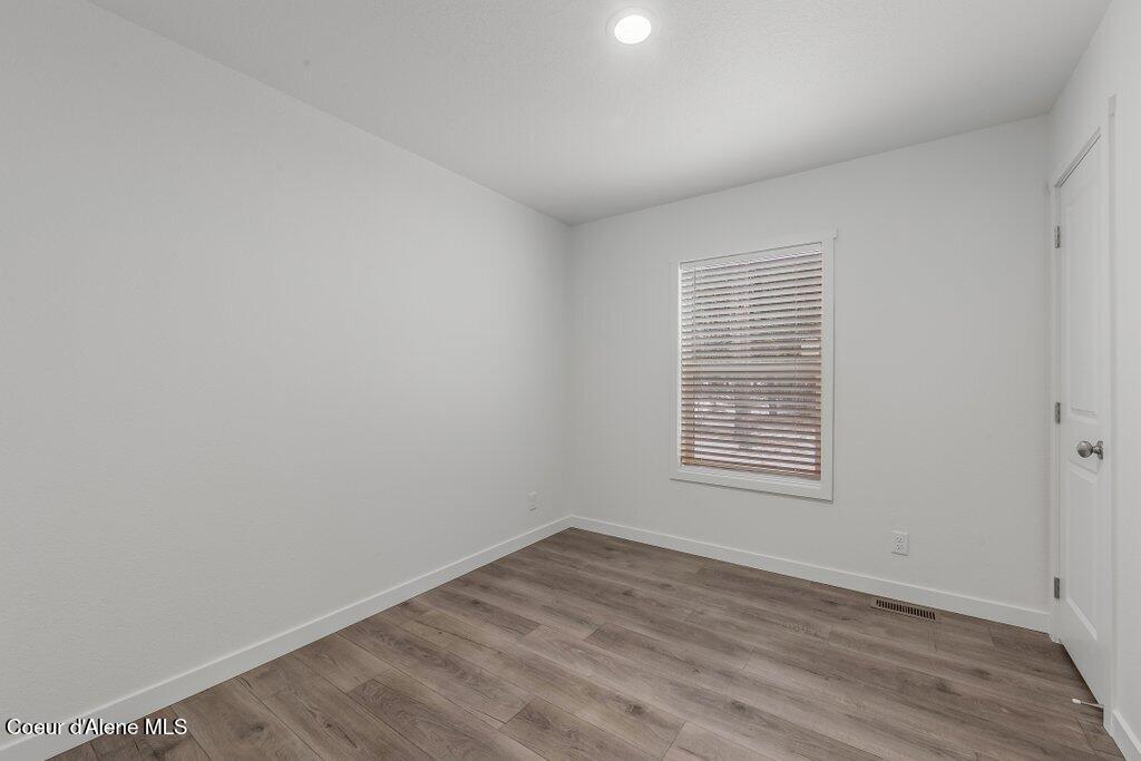 235 Davis Road Sagle, ID 83860 - Photo 20 of 29 Bedroom 2