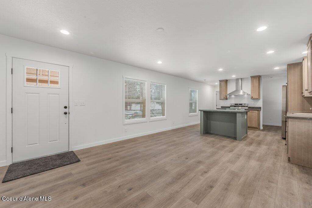 235 Davis Road Sagle, ID 83860 - Photo 6 of 29 living room