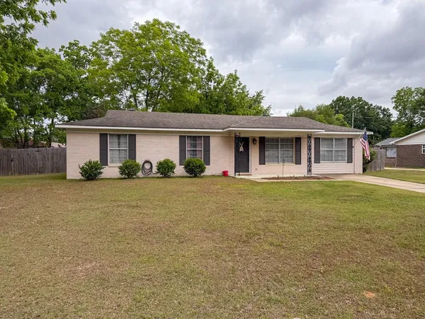 $178,000 | 603 Carr Circle, Headland, AL 36345