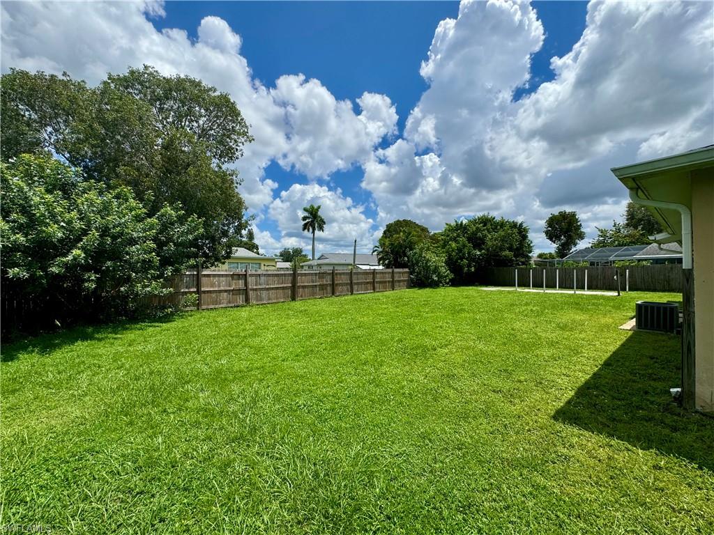 3400 Dorado Way Naples, FL 34105 - Photo 14 of 16 Backyard