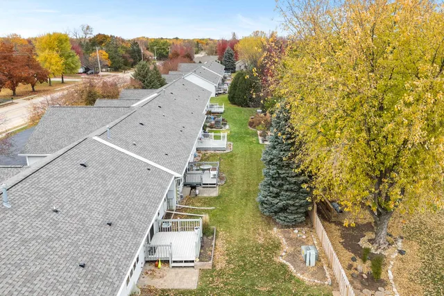 $254,000 | 1568 South Oakwood Road, Oshkosh, WI 54904