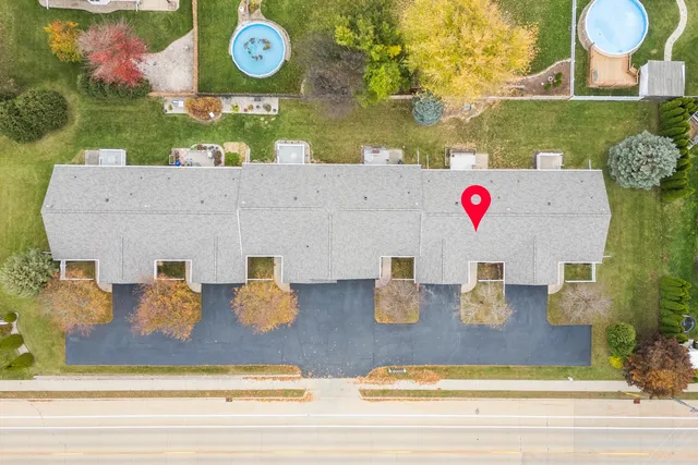 $254,000 | 1568 South Oakwood Road, Oshkosh, WI 54904