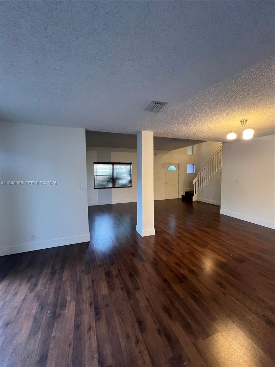 561 Racquet Club Road, Unit 21 Weston, FL 33326 - Photo 7 of 27
