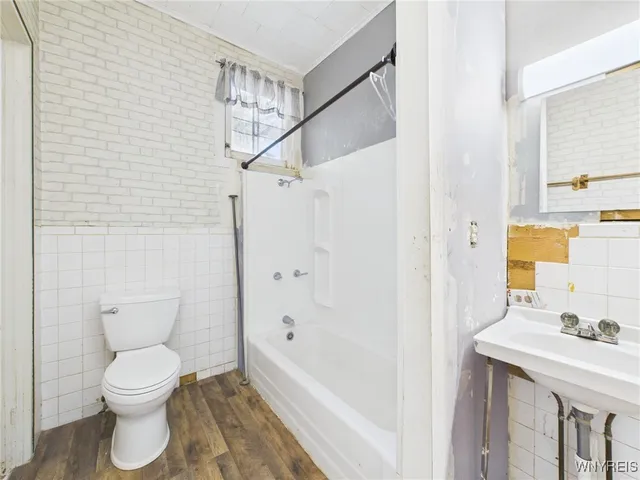 $194,899 | 82 North Central Avenue, Springville, NY 14141