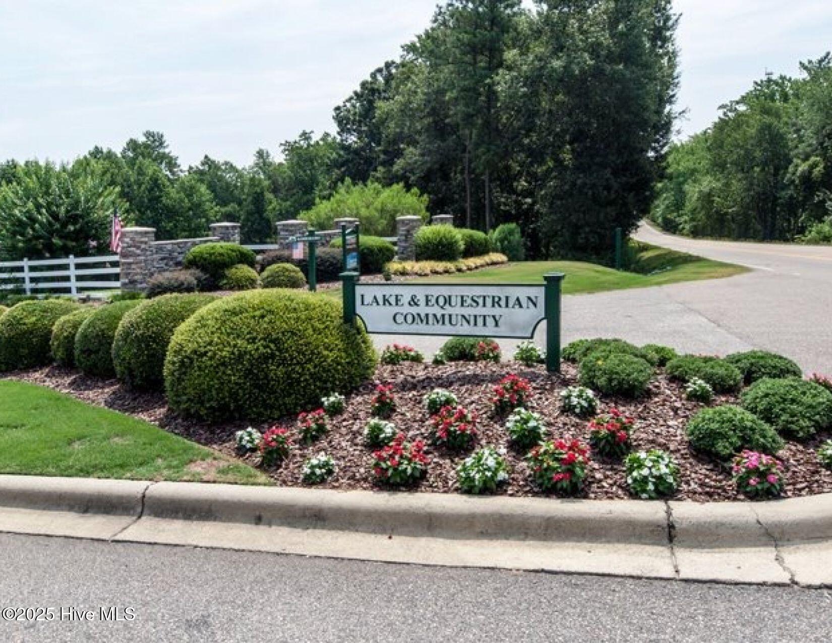 190 Beths Point West End, NC 27376 - Photo 3 of 8 8