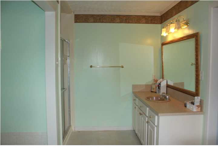 160 Leggett Road Clinton, MS 39056 - Photo 25 of 43 Master Bath