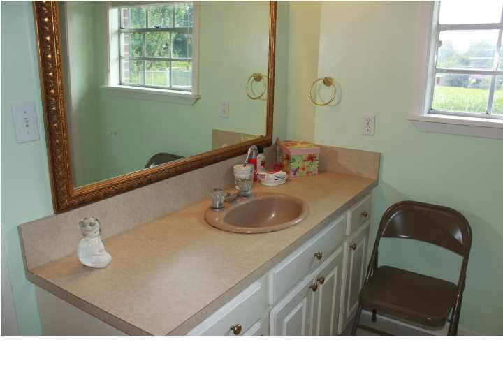 160 Leggett Road Clinton, MS 39056 - Photo 27 of 43 Master Bath