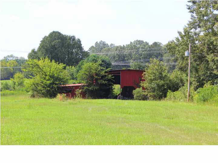 160 Leggett Road Clinton, MS 39056 - Photo 41 of 43 Barn