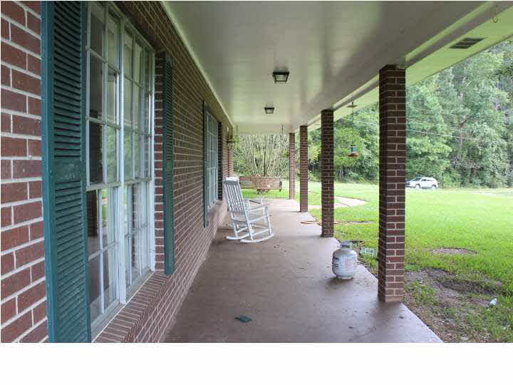 160 Leggett Road Clinton, MS 39056 - Photo 5 of 43 Covered Front Porch