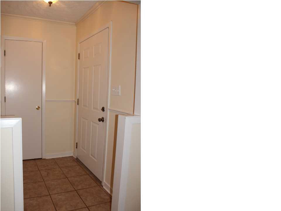 160 Leggett Road Clinton, MS 39056 - Photo 6 of 43 Foyer